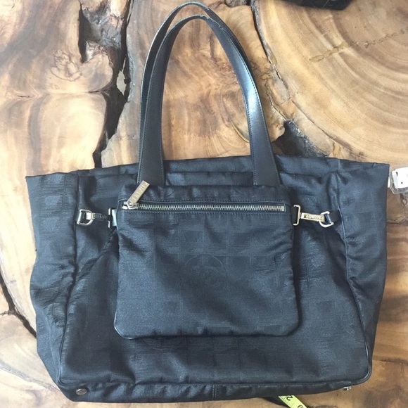 ⭐️ 🌴Chanel New Travel Line Tote - Picture 1 of 8